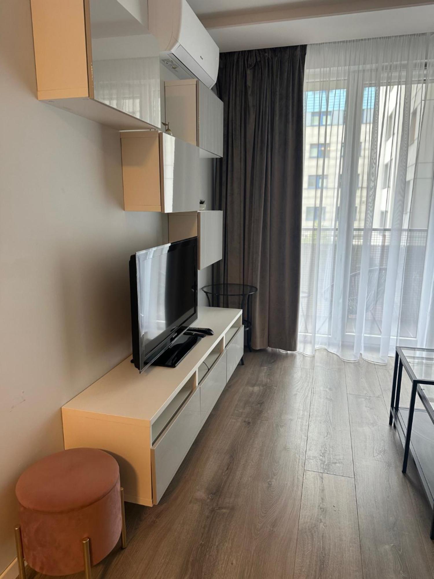 Modern Apartment Near To The Chopin'S Airport Cybernetyki 2A 华沙 外观 照片